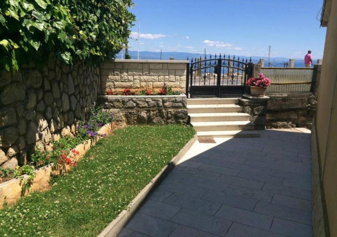Apartment Gobac Ičići Extérieur photo